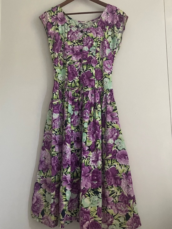 Starina Dresses & Skirts - Vintage Floral Cotton Dress